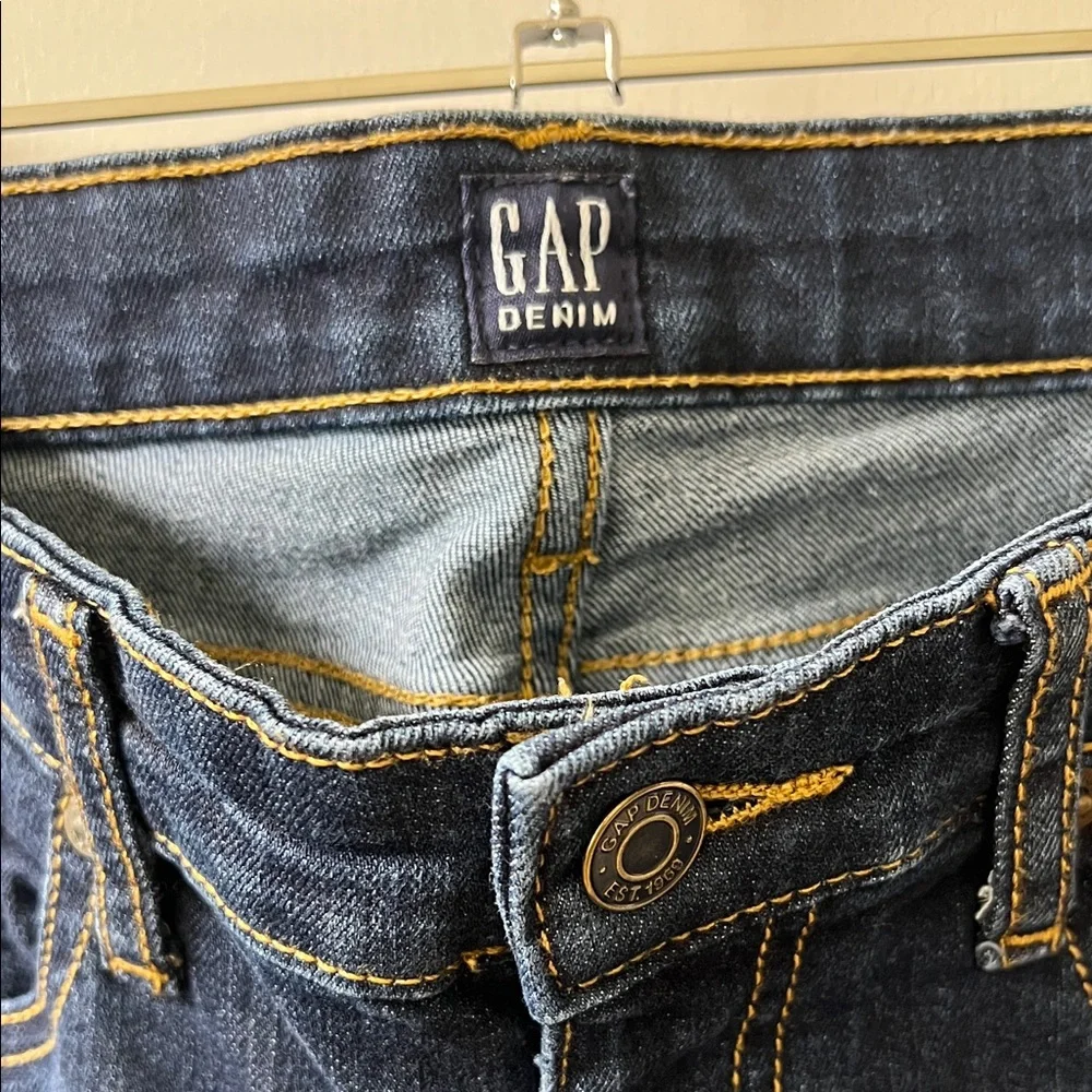GAP Women's Dark Blue Skinny Jeans